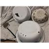 Image 6 : 3 enamel bowls, 2 large & scoop