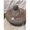 Image 5 : 9" enamel pot & hand made egg picking basket