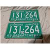 Image 2 : Matching set of 1965 Saskatchewan license plates