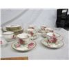 Image 3 : 36 Pieces of Royal Albert American Beauty 6 place setting no damage