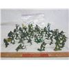Image 2 : Vintage lot of Toy Army Men