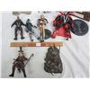 Image 2 : Lot of 10 McFarlan Action Figures