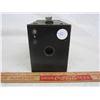 Image 2 : Antique box camera