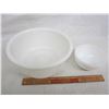 Image 2 : Lot of 2 Milk Glass mixing Bowls