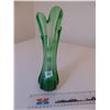 Image 3 : 881 NANCO TAIWAN GREEN BLOWN GLASS VASE