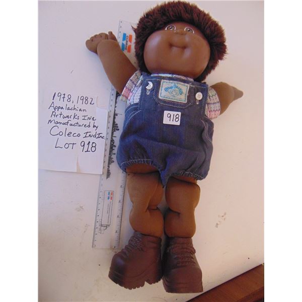 918 1982 COLECO INDUSTRIES CABBAGE PATCH COLOURED DOLL