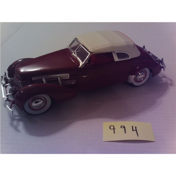 1937 Cord supercharged 1:18 signature
