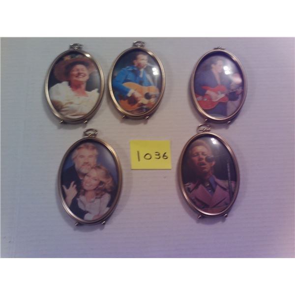 Five small frames & pic of old country stars