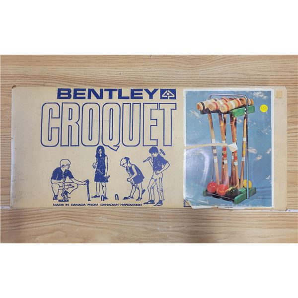 Bentley 6 player croquet set - new in box