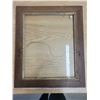 Image 4 : Picture frame (old) with glass 16" X 20"