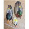 Image 1 : Ducky coin bank, ceramic duck, wooden duck (see photos) ornaments