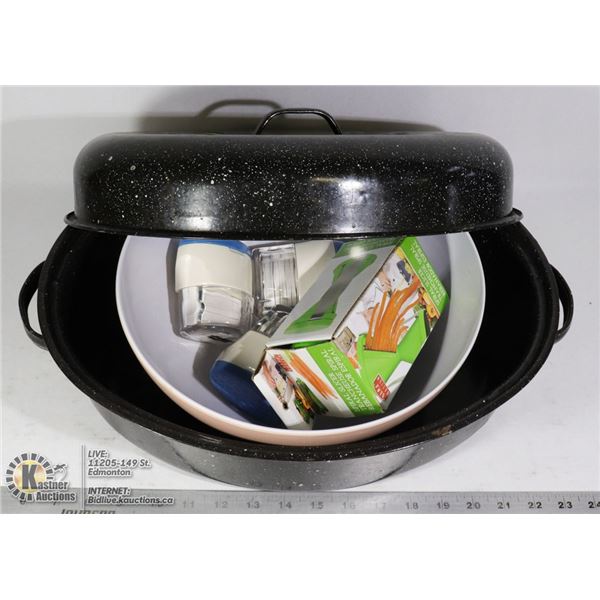 LARGE ROASTING PAN WITH OTHER KITCHEN ITEMS