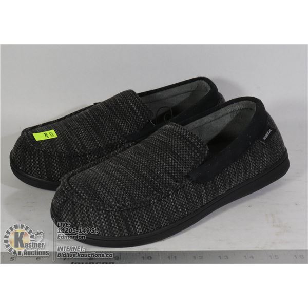 SIZE 11 SLIPPERS
