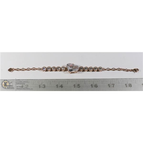 ROSE GOLD SPARKLING HEART BRACELET