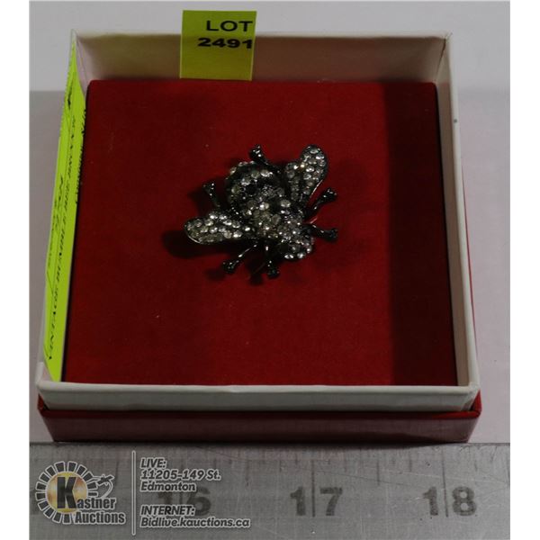 VINTAGE BUMBLE BEE BROOCH