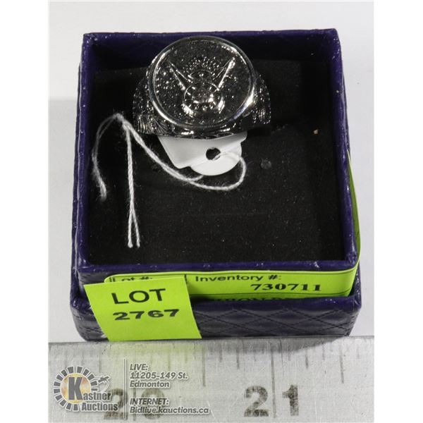 MALE FASHION RING IN RED BOX