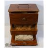 Image 1 : VINTAGE  SEWING BOX