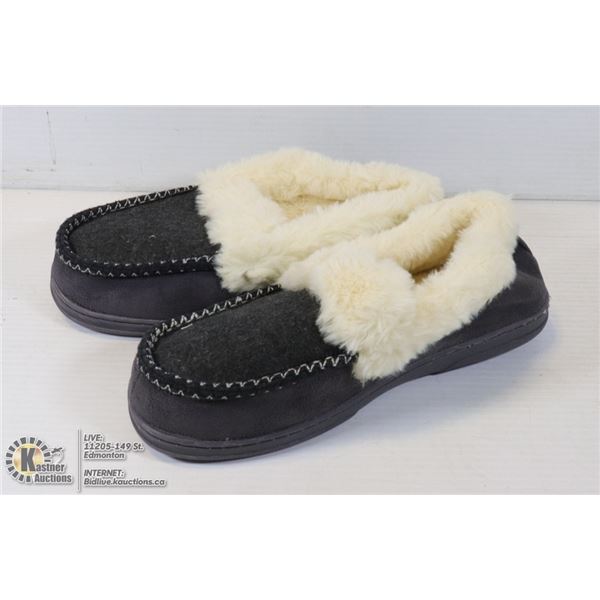 SIZE 40/ 41 WOMENS SLIPPERS