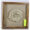 Image 1 : WALL ART RECYCLED PAPER FLOWER WITH WOOD FRAME SIZE 11`` X 11``