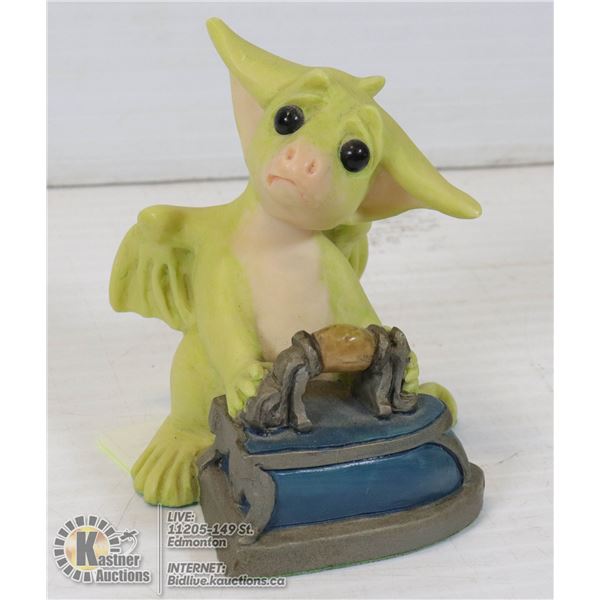 WHIMSICAL WORLD OF POCKET DRAGONS FIGURINE 1995. NAME: "DE?.PRESSING"