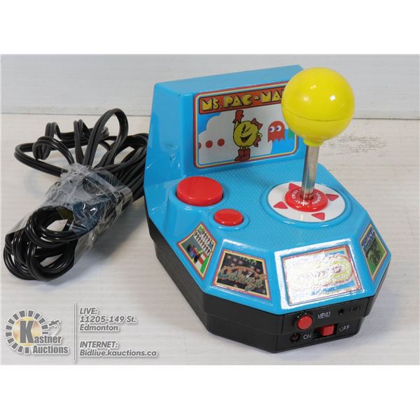 NAMCO VIDEO GAME SYSTEM W/ 5 CLASSIC VIDEO GAMES CONNECTS TO TV WITH RCA CABLES, WORKS ON BATTERIES.