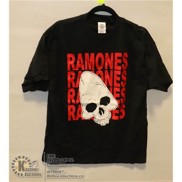 RAMONES T-SHIRT SIZE LARGE