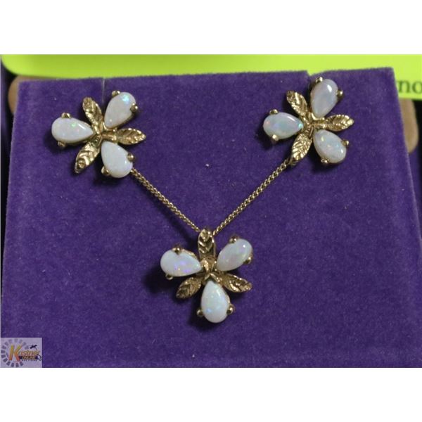 10 KT OPAL NECKLACE AND EARRING SET