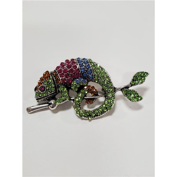 CHAMELEON ON A BRANCH RHINESTONE BROOCH