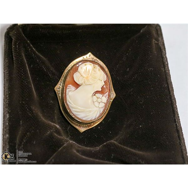 LARGE CAMEO BROOCH SEASHELL CARVED WITH
