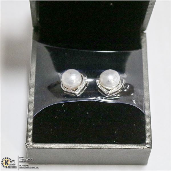 FRESHWATER PEARL EARRINGS