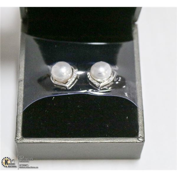 FRESHWATER PEARL EARRINGS