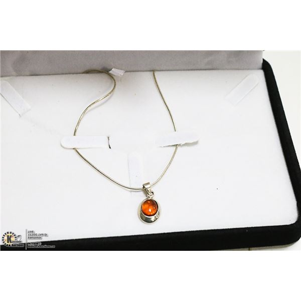 VINTAGE .925 AMBER PENDANT & 18" CHAIN