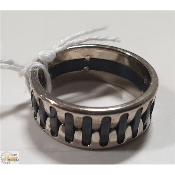 STAINLESS STEEL RINGS- NEW (73)
