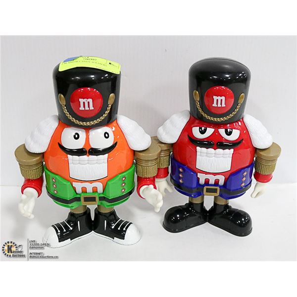 2 M AND M CANDY SOLDIERS
