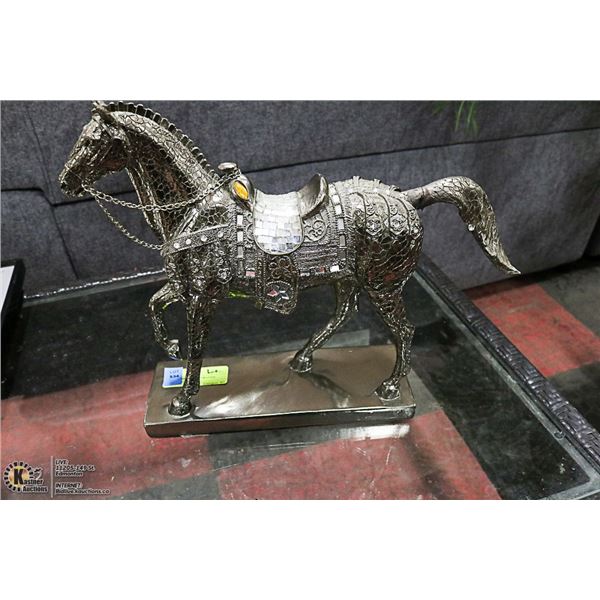 DIE CAST DECORATIVE HORSE STATUE