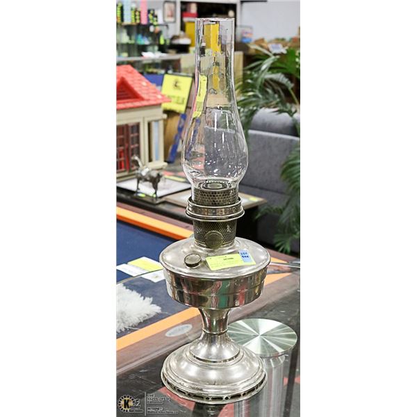 ANTIQUE ALLADIN COAL OIL LAMP W/ ORIGINAL CHIMNEY