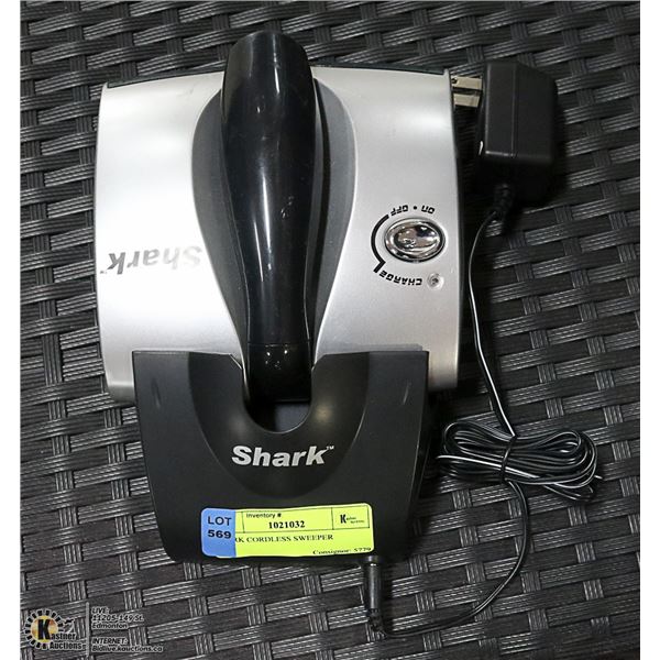 SHARK CORDLESS SWEEPER