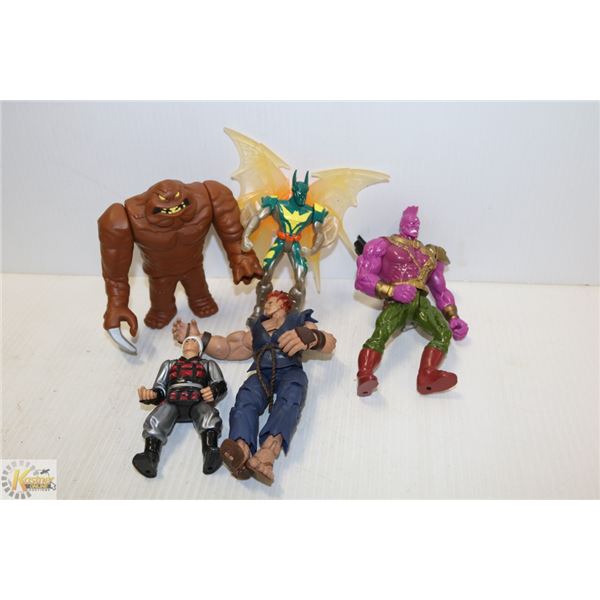 COLLECTIBLE MARVEL AND DC LOT