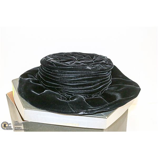 VINTAGE SIMPSONS SEARS VELVET HAT WITH ORIGINAL