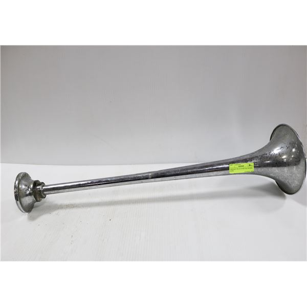 VINTAGE TRUCK HORN 28.5 INCHES LONG