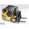 Image 1 : CAT LARGE FORKLIFT TOY LIGHTS AND SOUND