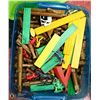 Image 1 : LINCOLN LOGS LARGE BIN FULL VINTAGE