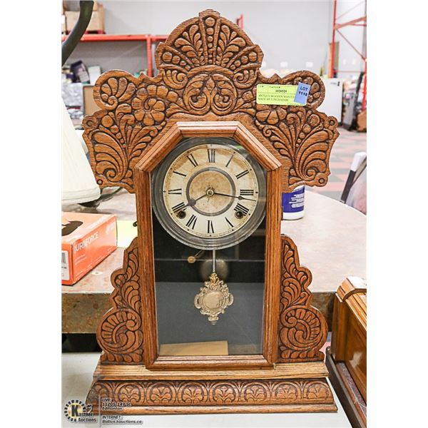 ANTIQUE WOODEN MANTLE CLOCK MADE BY E.INGRAHAM