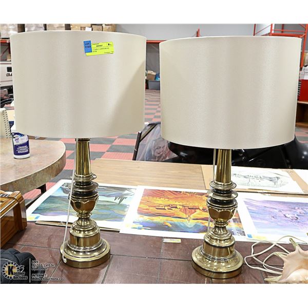 LOT OF 2 TABLE LAMPS BRASS COLOR STEM