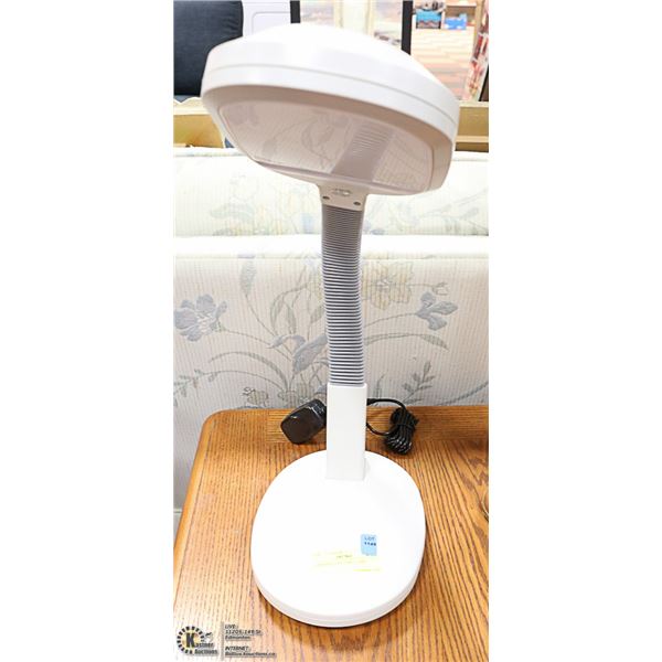 DIMMABLE LED TABLE LAMP