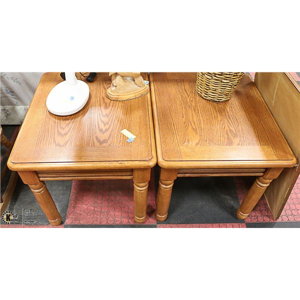 LOT OF 2 END TABLES (26"W X 22"D X 21"H)
