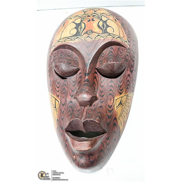 WOOD INDONESIAN FACE MASK WALL HANGING