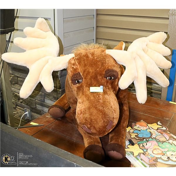 LARGE MOOSE PLUSH