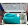 Image 1 : BLUE AND WHITE IGLOO 48 HINGE LID COOLER WITH