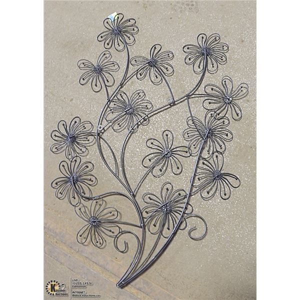 METAL FLOWERED WALL ART